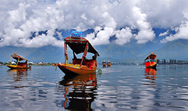 Dal Lake, Kashmir Tour